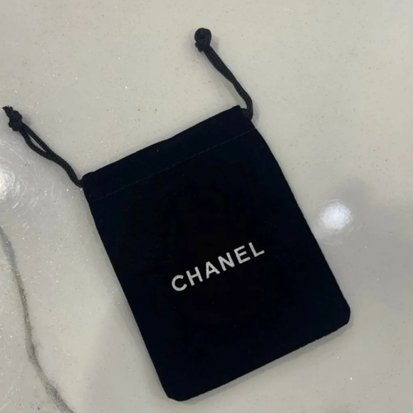 SOLD ON EBAY AND SHIPPED!!! NO LONGER AVAILABLE!! Chanel dust bag - Picture 2 of 2